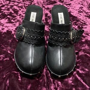 Steve Madden clogs size 8